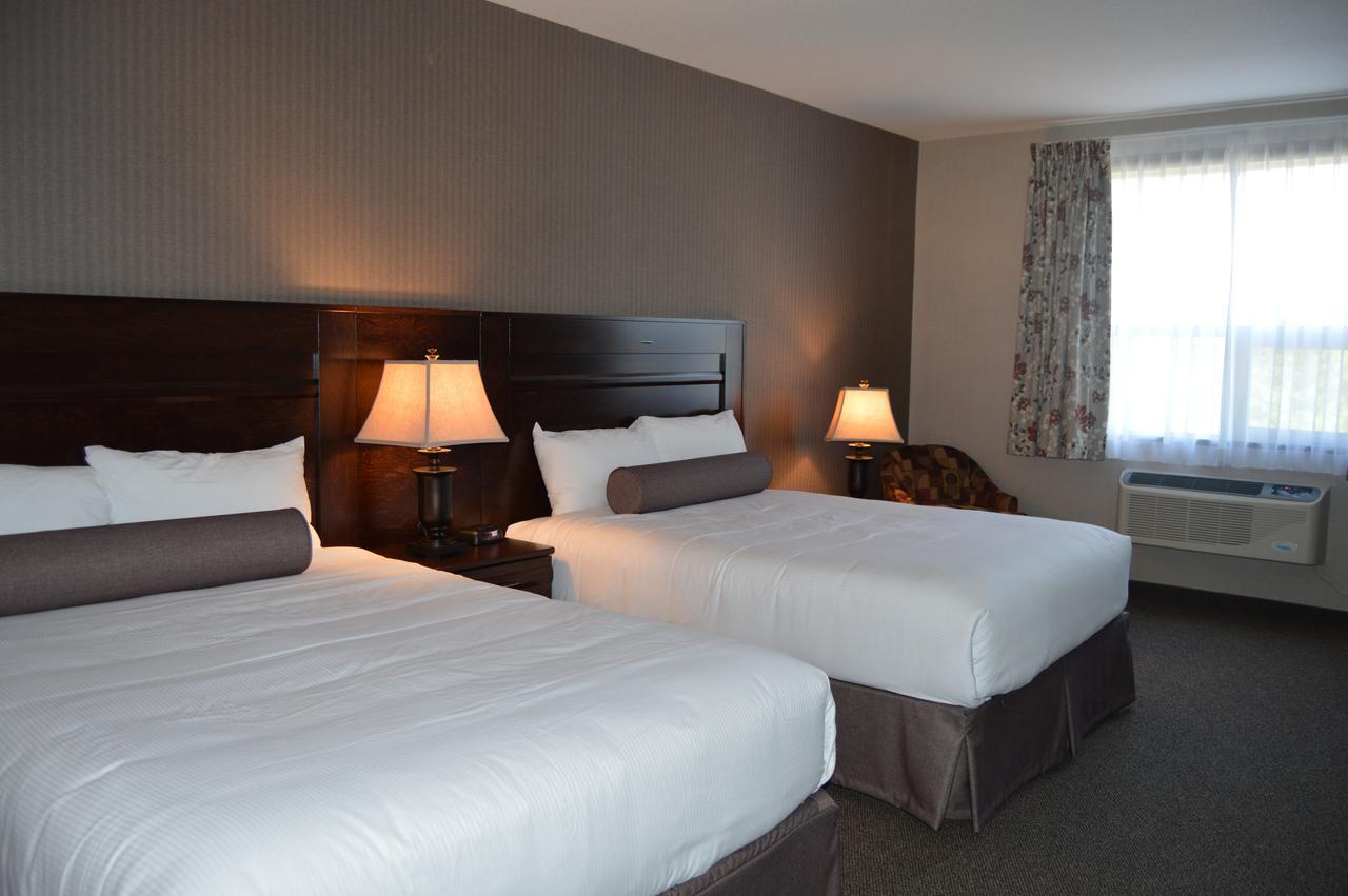 Cobble Creek Lodge Maple Creek Phòng bức ảnh